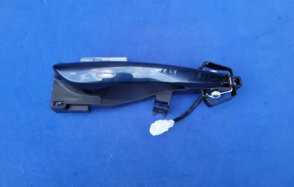 Mazda CX-30 Front door exterior handle