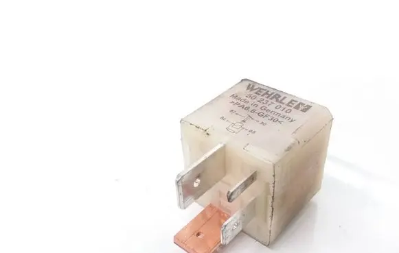 Volkswagen Golf IV Other relay 50237010