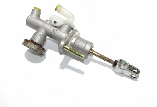 Nissan Primera Clutch slave cylinder 