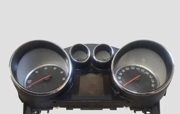 Opel Zafira C Speedometer (instrument cluster) 769317420U 769166750U