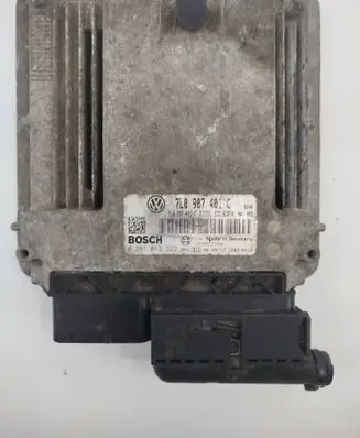Volkswagen Touareg I Engine control unit/module 7L0907401C 0281013322