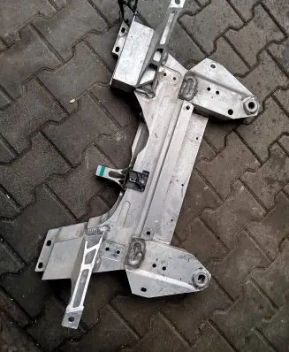 Peugeot 2008 II Front subframe 9825331880