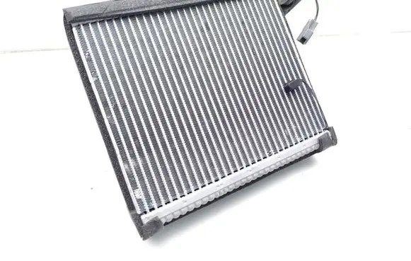 Ford Transit Courier A/C cooling radiator (condenser) DA1M1B5BAD A10580302