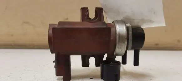 Volvo V50 Vacuum valve 9650098380 72832804