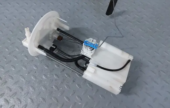 Peugeot Partner III In-tank fuel pump 9809359380
