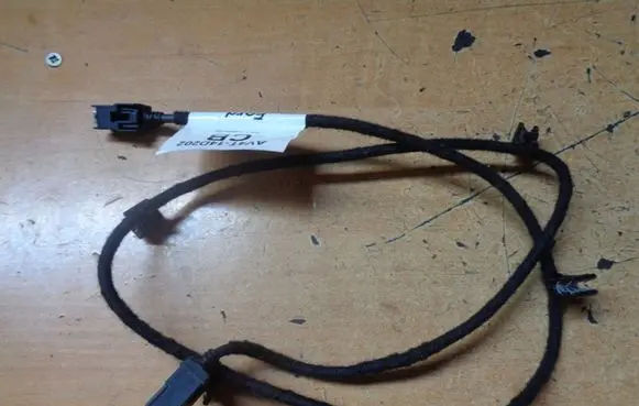 Ford Kuga I USB socket connector AV4T14D202CB