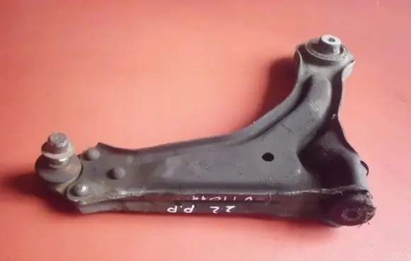 Mercedes-Benz Vito Viano W638 Front lower control arm/wishbone