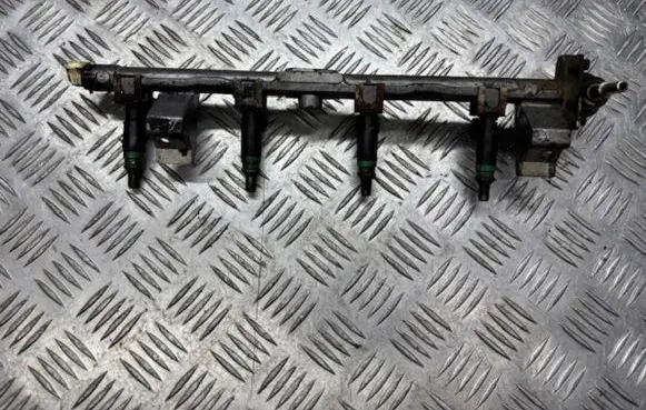 Ford Focus Fuel main line pipe 98MF9H467BB