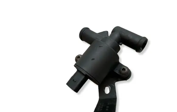 Audi Q7 4L Electric auxiliary coolant/water pump 4H0121671B