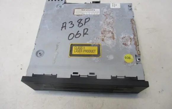 Audi A3 S3 8P CD/DVD changer 