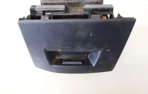 BMW X5 E53 Glove box t0507115