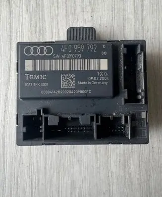 Audi A6 S6 C6 4F Door control unit/module 4F0910793