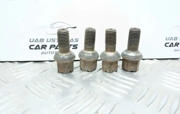Nuts/bolts