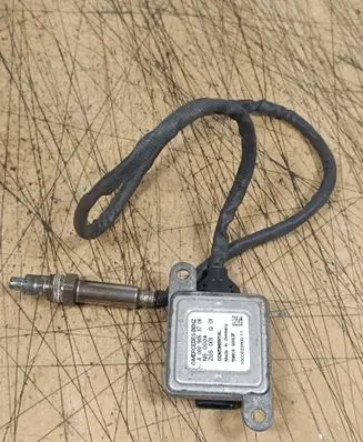 Mercedes-Benz C W205 Lambda probe sensor A0009053706