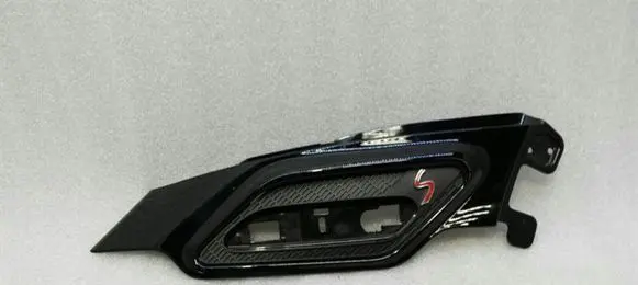 Mini Cooper Countryman R60 Fender grill 9812908