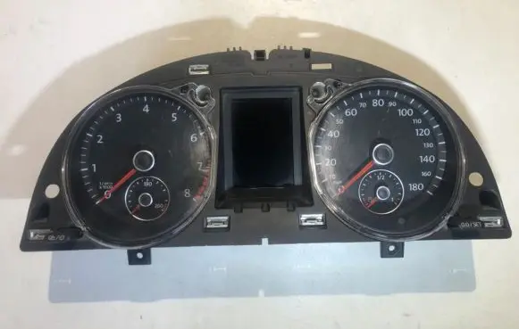 Volkswagen PASSAT CC Speedometer (instrument cluster) 3C8920971B A2C53238928