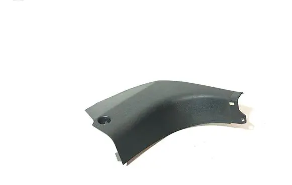 Foot area side trim