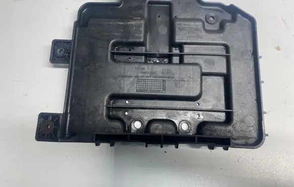 Battery box tray