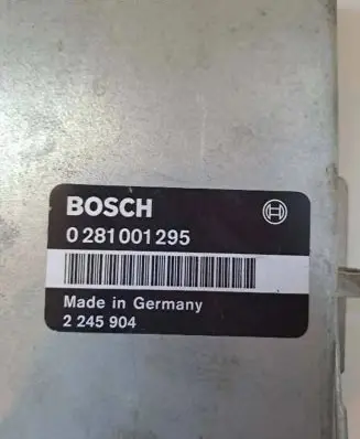 BMW 5 E34 Engine control unit/module 2245904 0281001295