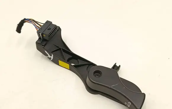BMW 3 F30 F35 F31 Engine bonnet (hood) release handle 7326365 9335261 7309606