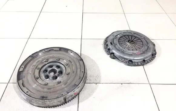 Ford Focus Clutch set kit 063082000229