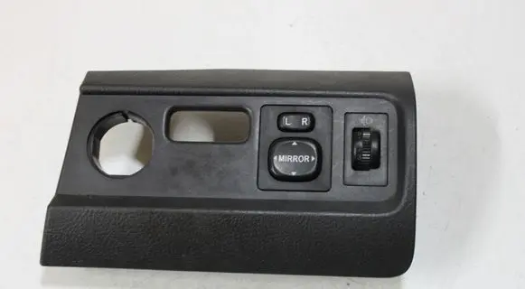 Toyota Corolla Verso E121 Wing mirror switch 554470F010