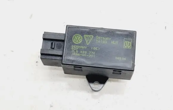 Volkswagen Touareg I Seat heating relay 7L0959772
