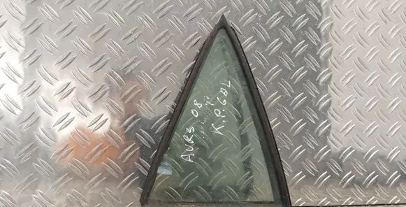 Toyota Auris 150 Rear vent window glass 43R00122