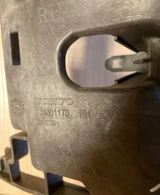 Volvo XC60 Front door exterior handle/bracket 31301170