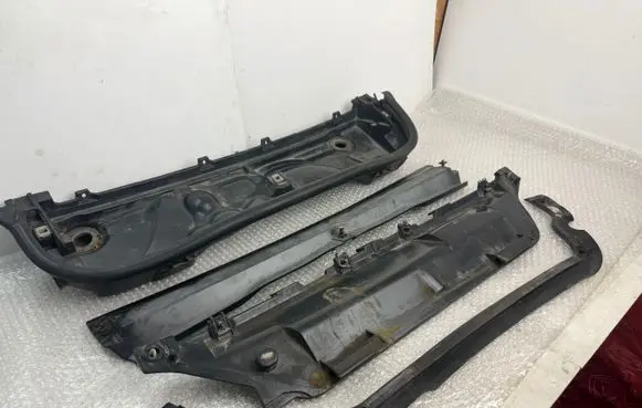 BMW 3 E46 Engine compartment bulkhead 8362894 8370066 8363423