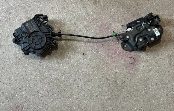 BMW X2 U10 Tailgate/trunk/boot lock/catch/latch 5B539E4 9450528