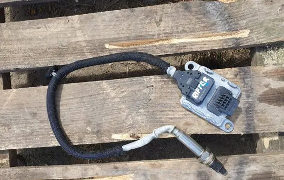 Peugeot 208 Lambda probe sensor