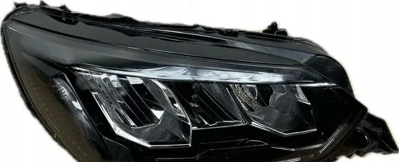 Peugeot 208 Headlight/headlamp 9833036180