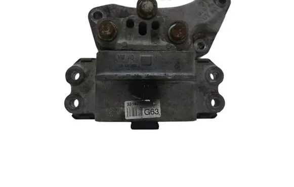 Engine mount bracket