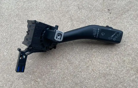 Volkswagen Caddy Wiper control stalk 1K0953519H