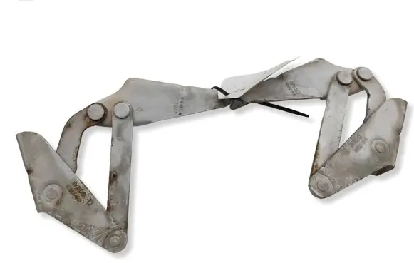 Iveco Daily 4th gen Engine bonnet/hood hinges 56087046 56087045