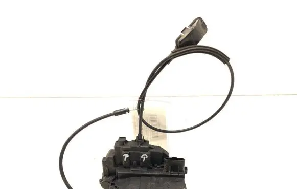 Renault Kangoo II Front door lock 8200497604