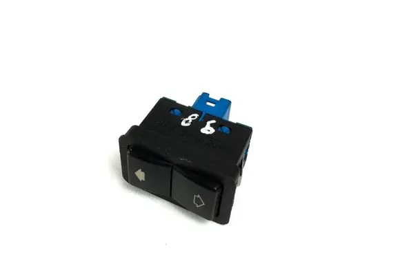 BMW 5 E39 Electric window control switch 8368932