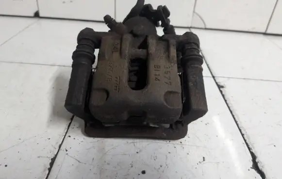 Honda Civic Rear brake caliper 3210B
