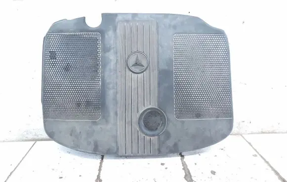 Mercedes-Benz C W204 Engine cover (trim) A6510102167