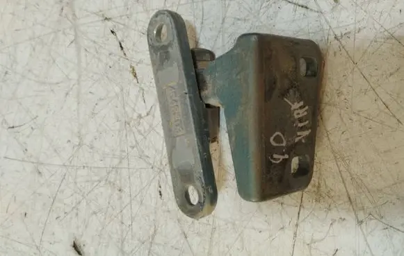 Mercedes-Benz A W169 Rear door upper hinge ES7104 3704