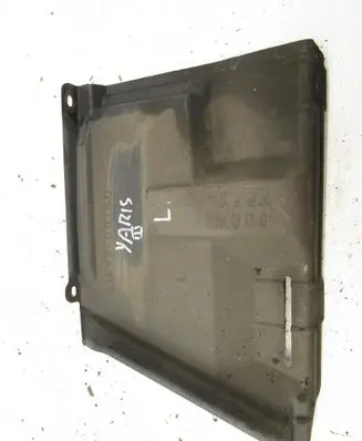 Toyota Yaris Engine splash shield/under tray 514420D150