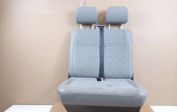 Volkswagen Transporter - Caravelle T5 Front double seat 7H0881303F