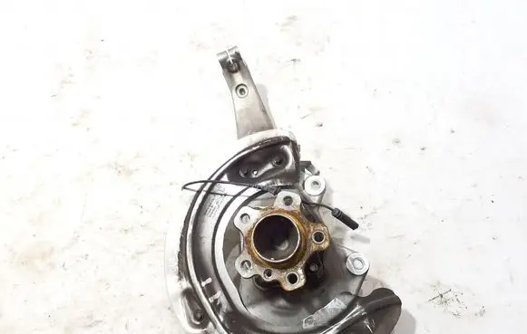 BMW i5 G60 Front wheel hub 6898327