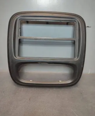 Opel Vivaro Dashboard center trim panel 682603912R