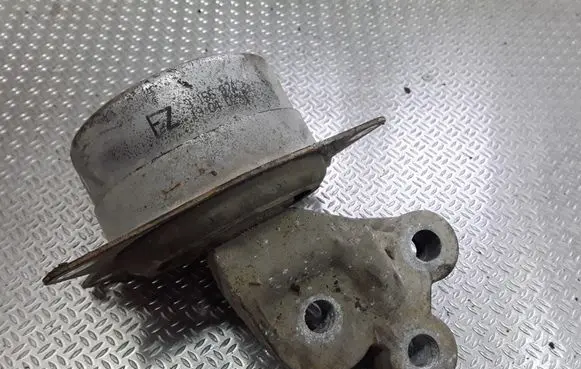 Opel Vectra C Gearbox mount 9156924