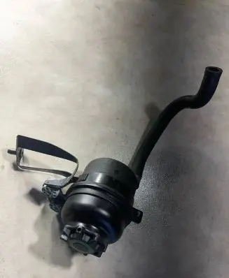 BMW 3 E90 E91 Power steering fluid tank/reservoir 1097164