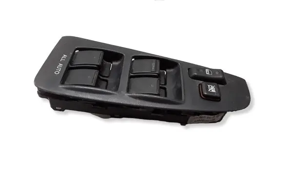 Toyota Avensis T250 Electric window control switch 8482005100