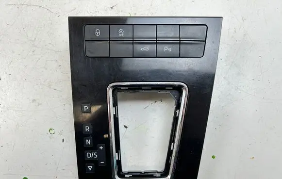 Gear shifter surround trim plastic