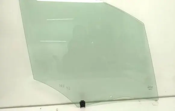 Citroen Berlingo Front door window glass four-door 43R000016 E000191 DOT211M75AS2